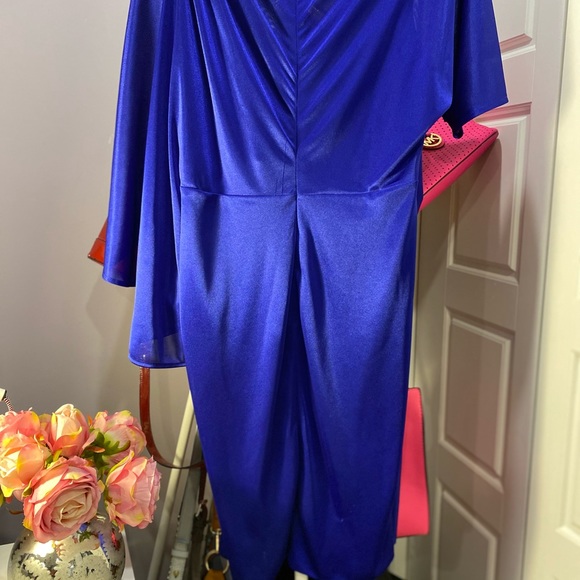 elegant blue dress - Picture 5 of 5